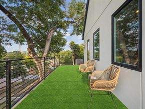 3106 W Jefferson Boulevard , Dallas Texas 75211