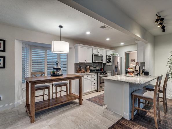 6020  Hunters View Lane , Dallas Texas 75232