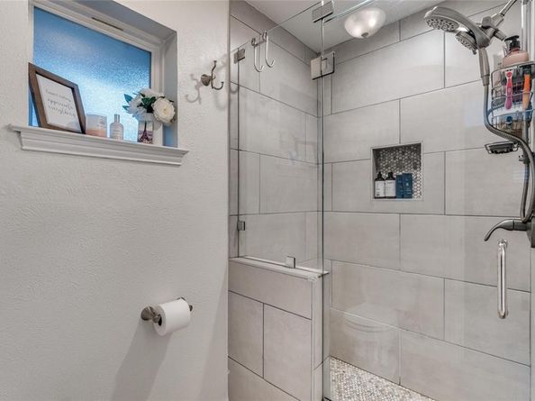 6020  Hunters View Lane , Dallas Texas 75232