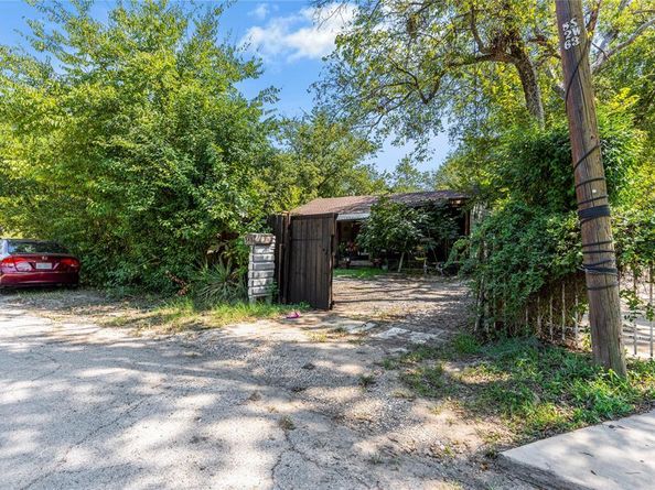 548  Elston Drive , Dallas Texas 75232