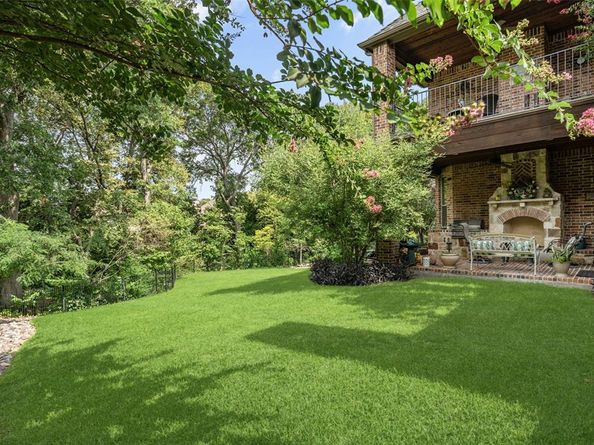 1900  Surrey Lane , McKinney Texas 75072