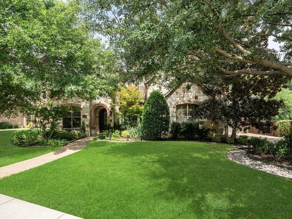 1900  Surrey Lane , McKinney Texas 75072