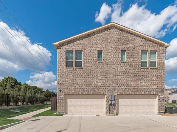 920  Ash Road , Plano Texas 75075