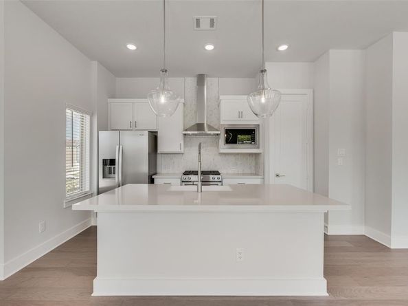 920  Ash Road , Plano Texas 75075