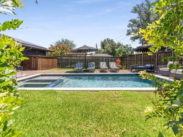 7306  Azalea Lane , Dallas Texas 75230