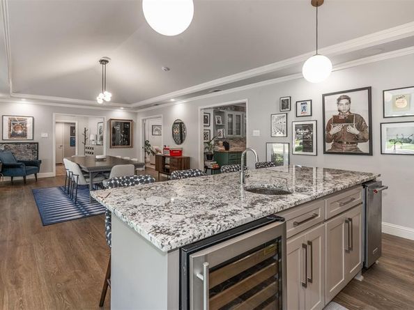 7306  Azalea Lane , Dallas Texas 75230