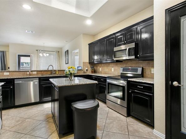 2525  Canyon Wren Lane , Fort Worth Texas 76244