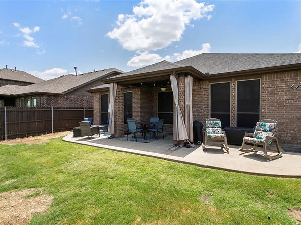 2525  Canyon Wren Lane , Fort Worth Texas 76244