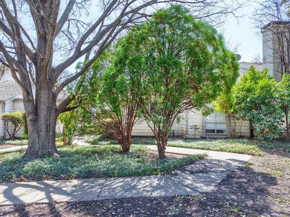 13804  Brookgreen Drive , Dallas Texas 75240