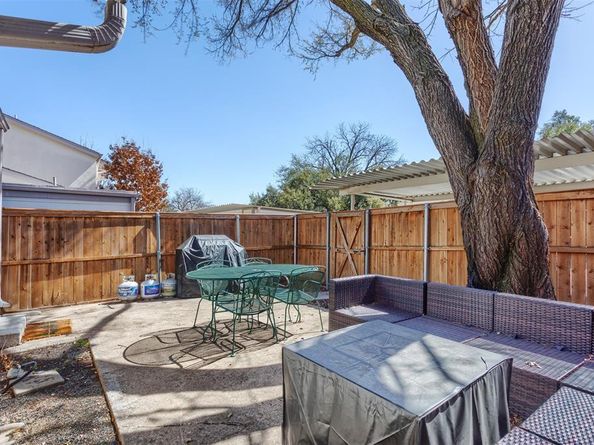 13804  Brookgreen Drive , Dallas Texas 75240