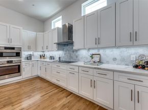 1719  Caddo Street  101, Dallas Texas 75204