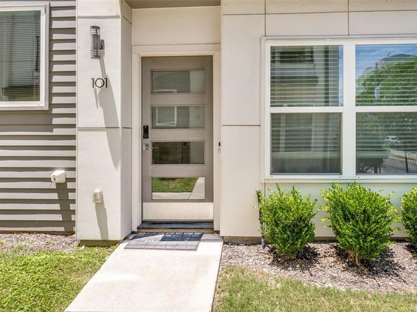 1719  Caddo Street  101, Dallas Texas 75204