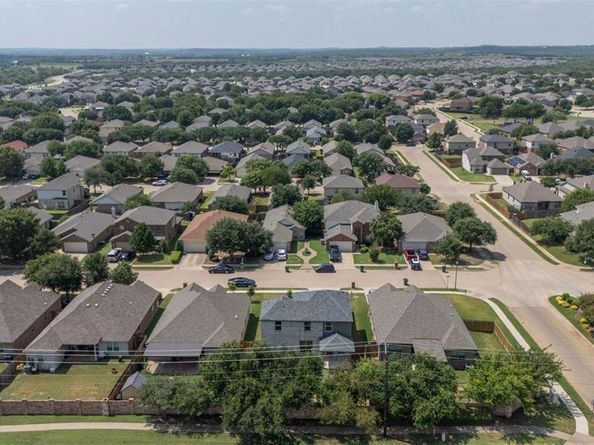1148  Maplewood Lane , Crowley Texas 76036