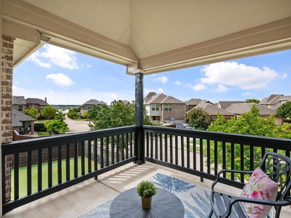 1100  Badger Vine Lane , Arlington Texas 76005