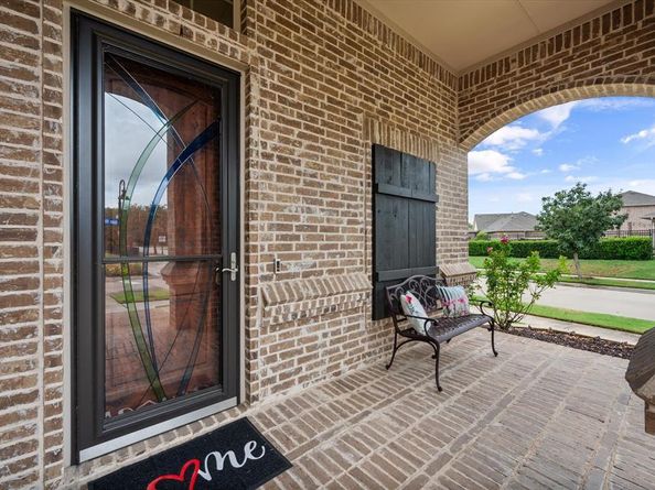 1100  Badger Vine Lane , Arlington Texas 76005