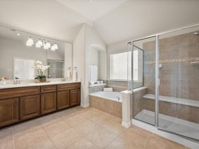 1100  Badger Vine Lane , Arlington Texas 76005