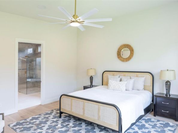 3749  Almazan Drive , Dallas Texas 75220