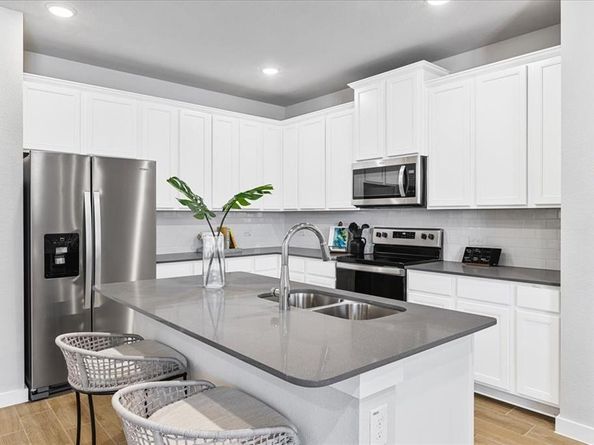 240  Territory Trail  15, Fort Worth Texas 76120