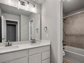 240  Territory Trail  15, Fort Worth Texas 76120