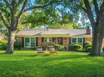 731  Dumont Drive 