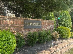 8600  Coppertowne Lane  1403, Dallas Texas 75243