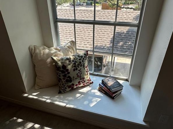 8600  Coppertowne Lane  1403, Dallas Texas 75243