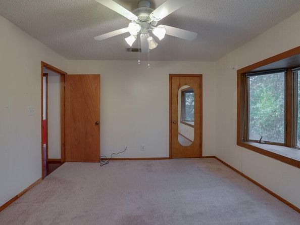 1405  Blackhill Court , Arlington Texas 76012