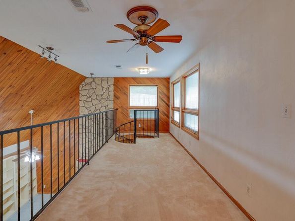 1405  Blackhill Court , Arlington Texas 76012