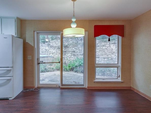 1405  Blackhill Court , Arlington Texas 76012