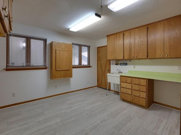 1405  Blackhill Court , Arlington Texas 76012