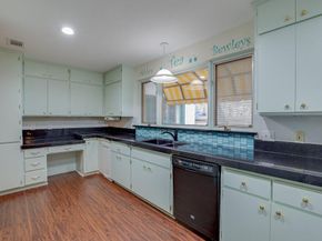 1405  Blackhill Court , Arlington Texas 76012