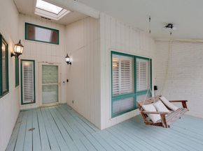 1405  Blackhill Court , Arlington Texas 76012