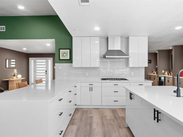 9918  Ila Drive , Dallas Texas 75220