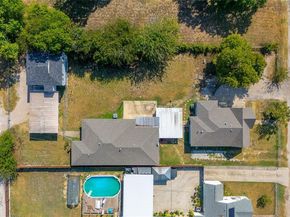 3823  Dempster Avenue , Cockrell Hill Texas 75211