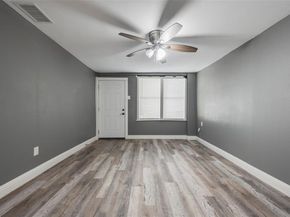 2800  Walker Street , Fort Worth Texas 76105