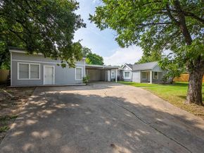 2800  Walker Street , Fort Worth Texas 76105