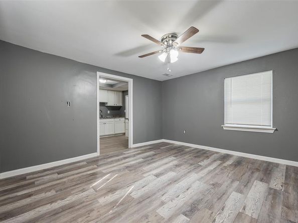 2800  Walker Street , Fort Worth Texas 76105