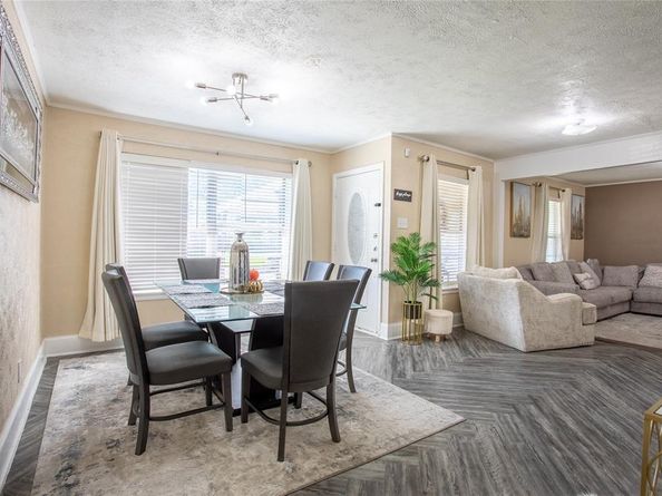 1525  Highland Street , Mesquite Texas 75149