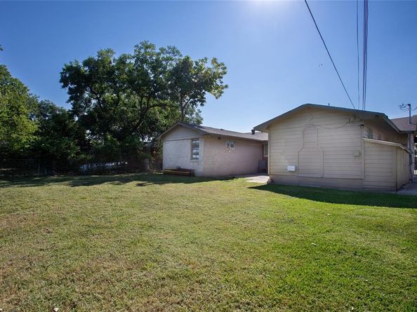 1525  Highland Street , Mesquite Texas 75149