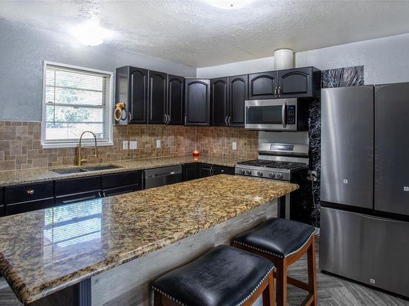 1525  Highland Street , Mesquite Texas 75149
