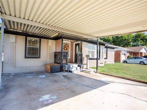 1525  Highland Street , Mesquite Texas 75149