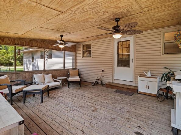 4025  New Hope Road , Aubrey Texas 76227