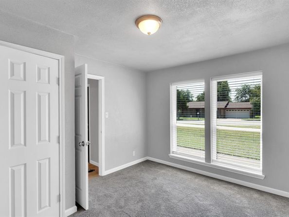 112  Lochness Lane , Benbrook Texas 76126