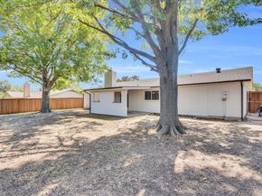 112  Lochness Lane , Benbrook Texas 76126