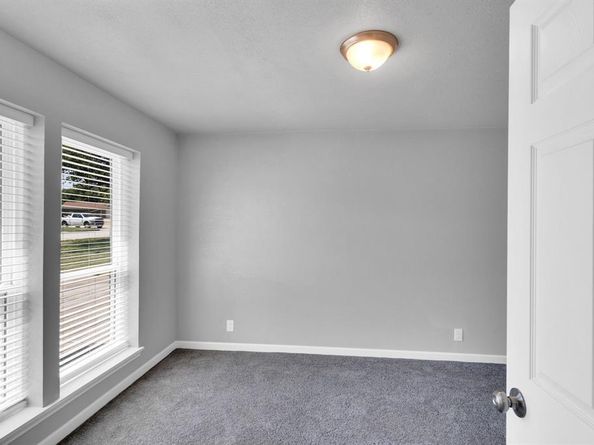 112  Lochness Lane , Benbrook Texas 76126