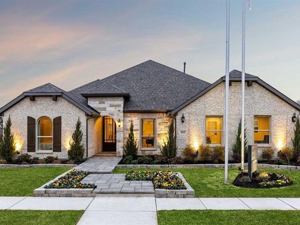1003  Sedona Trail , Justin Texas 76247