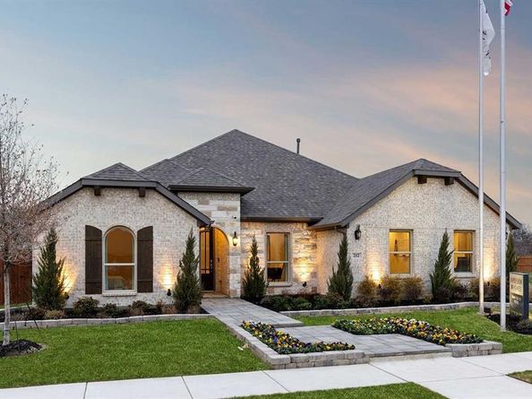 1003  Sedona Trail , Justin Texas 76247