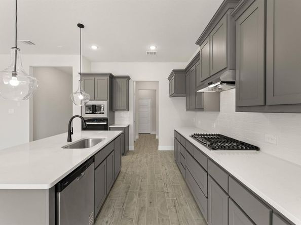 1003  Sedona Trail , Justin Texas 76247