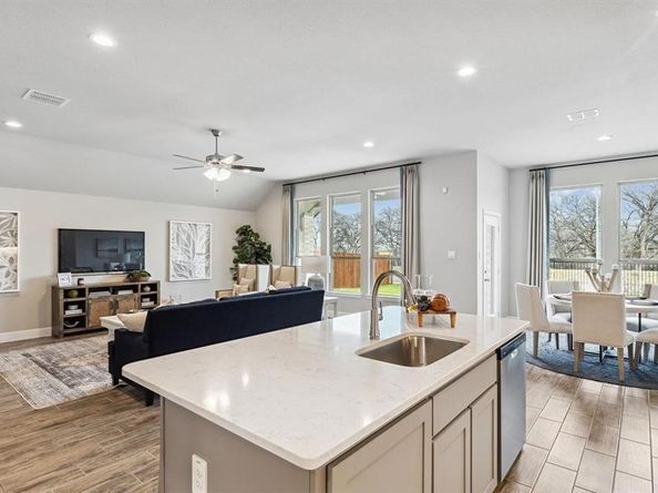 1003  Sedona Trail , Justin Texas 76247