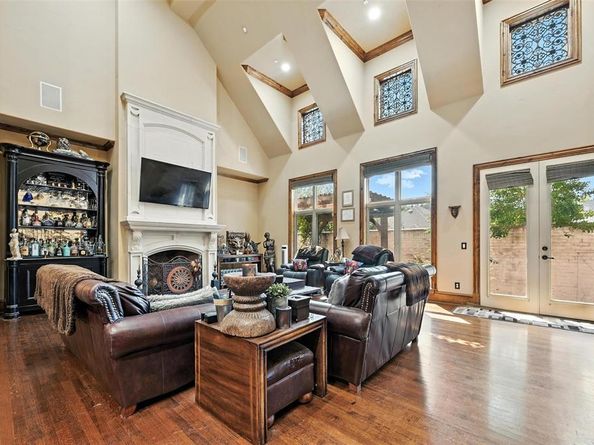 5904  Tewkesbury Way , Dallas Texas 75252
